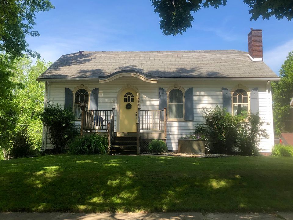 1st image of 326 19th St NE