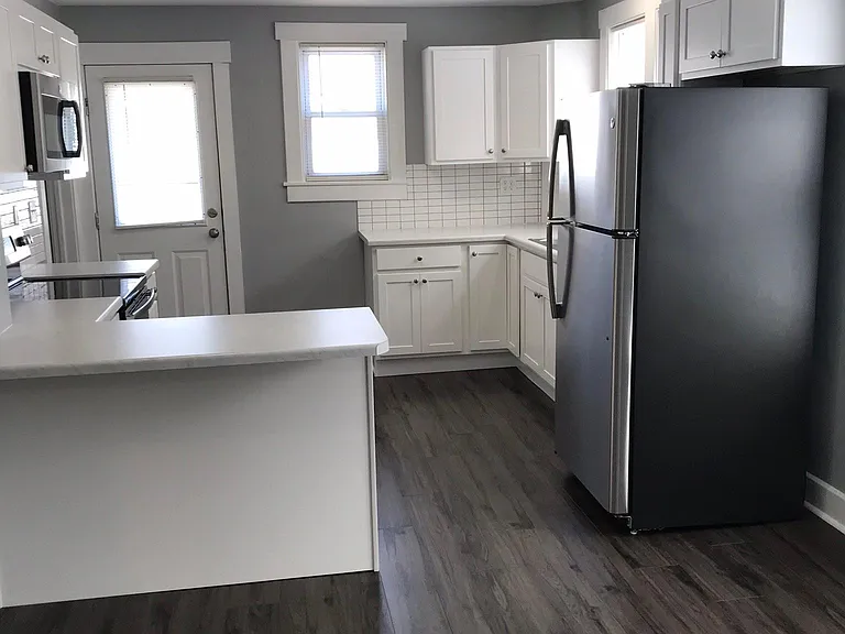1604 S State St — Photo 3