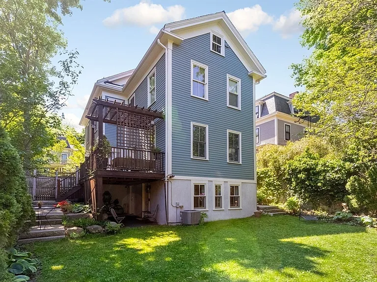 99 Upland Rd — Photo 15