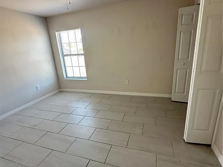 1027 Andalusia Blvd — Photo 10