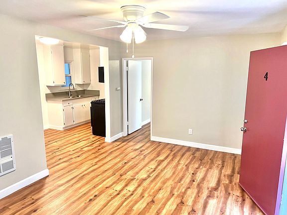 5th image of 5211 E Ocean Blvd APT 4