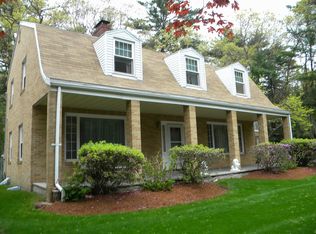 1005 Main St, Lynnfield, MA 01940