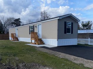 31 Ewald Dr, Rochester, NY 14625