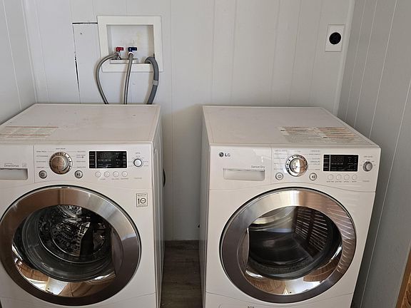 4th image of 205 W BELL Road #246