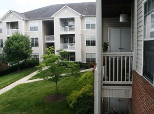 300 Riverbend Dr APT 2B, Charlottesville, VA 22911