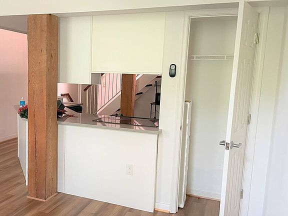 5th image of 1407 E Cary St APT 305