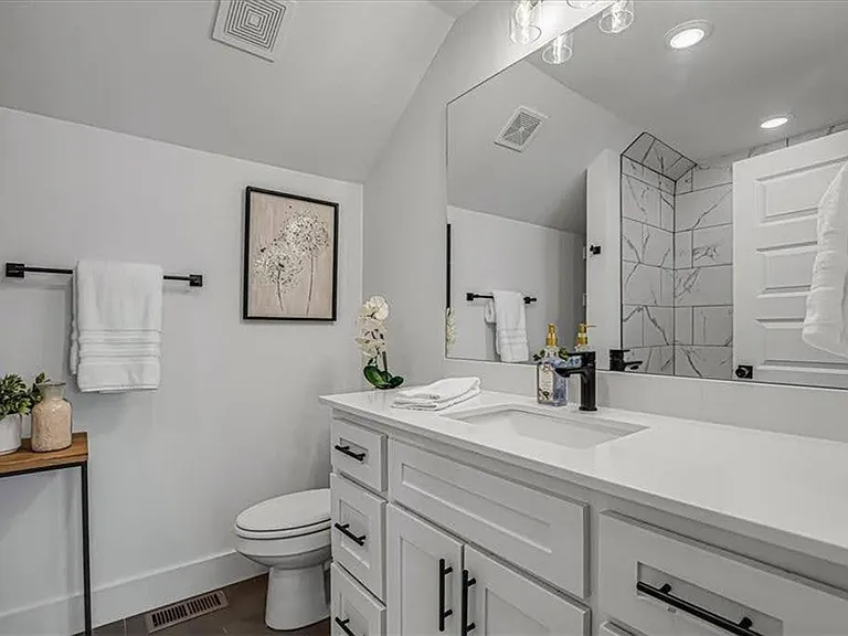 743 S Washington Ave. — Photo 22