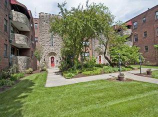 765 College Ave APT 307, Shadyside, PA 15232