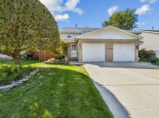 1515 Peachtree Ln, Lockport, IL 60441