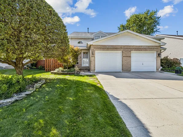 1515 Peachtree Ln, Lockport, IL 60441