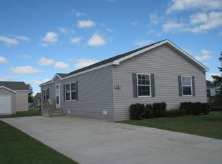 249 Pine Lakes Dr W, Lapeer, MI 48446