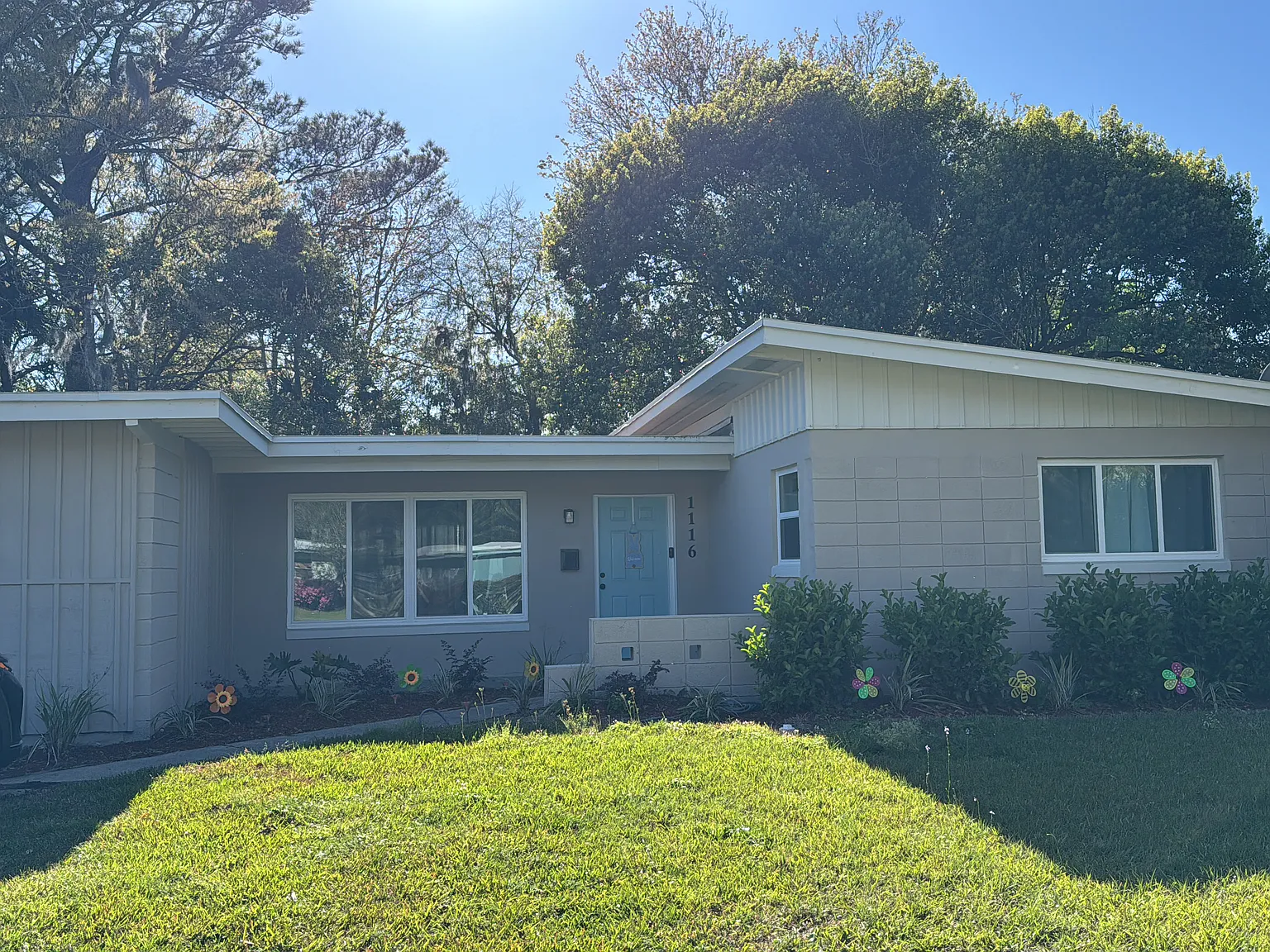 4 bed, 1530 sqft, $2,400 — Photo 1