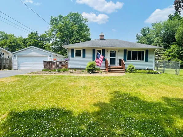 723 N Gordon St, Marshall, MI 49068