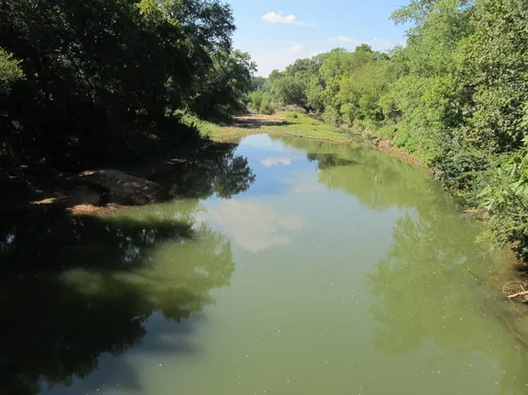 1226 Madison St #1335, Huntsville, AR 72740