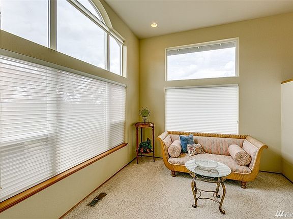 4th image of 37474 Hood Canal Dr NE