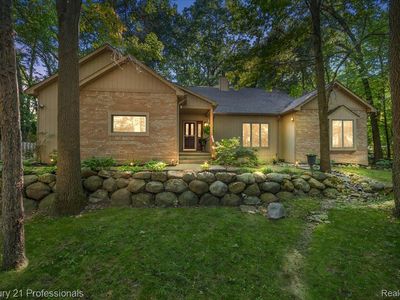 3650 Lakeview Dr, Ortonville, MI, 48462