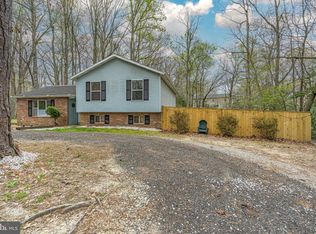 11968 Pine Trl, Lusby, MD 20657