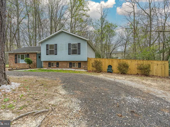 11968 Pine Trl, Lusby, MD 20657