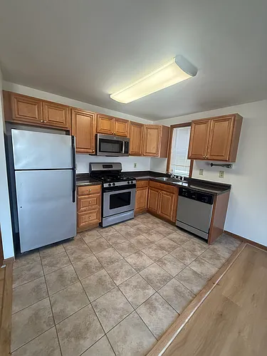 55 Fremont St #B Photo 1