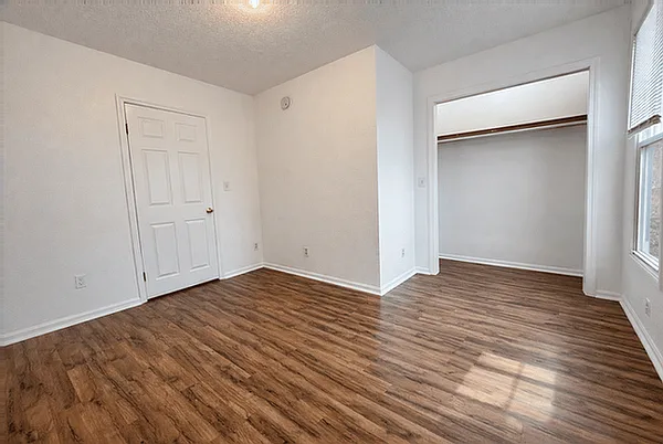 502 W Biddle St #A — Photo 8