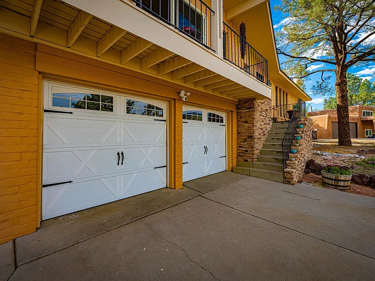3615 Horacio Ct NE — Photo 3