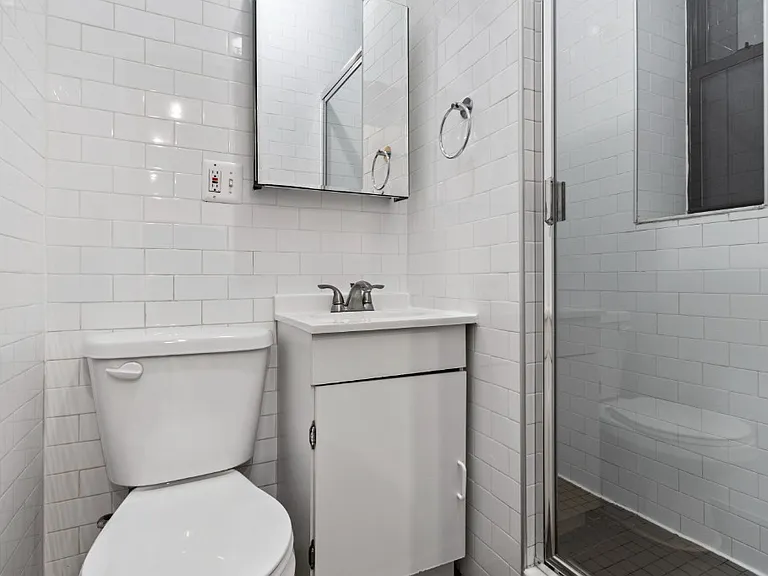 59 E 3rd St #4D — Photo 3