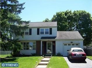 410 E Franklin Ave, Edgewater Park, NJ 08010