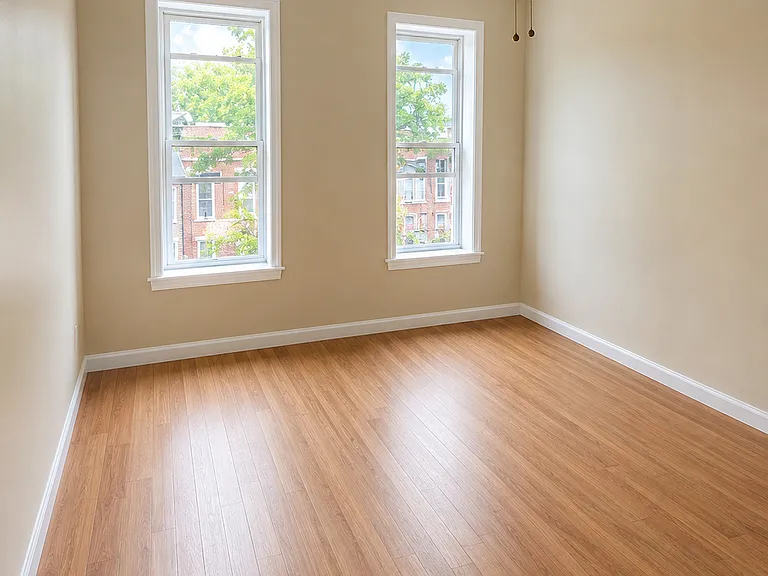653 Park Pl #3 — Photo 2