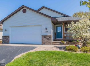 1210 Leo Ln, Buffalo, MN 55313