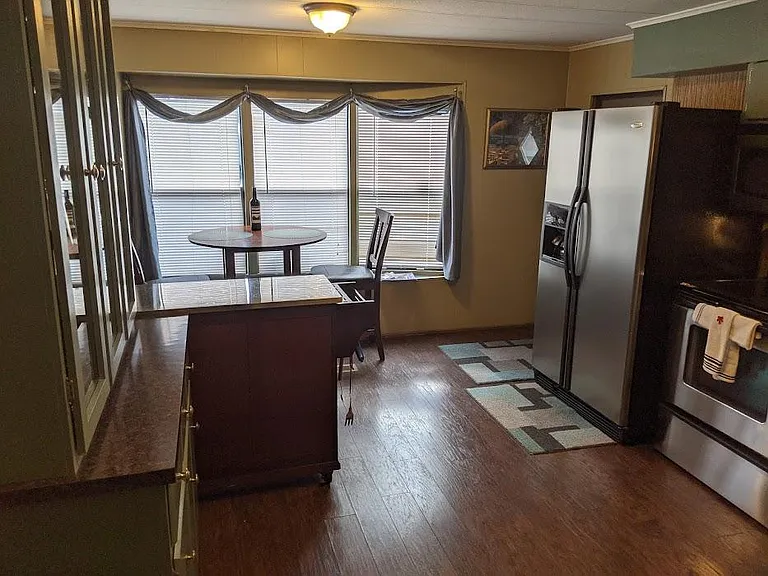 10011 Merion Ct — Photo 11