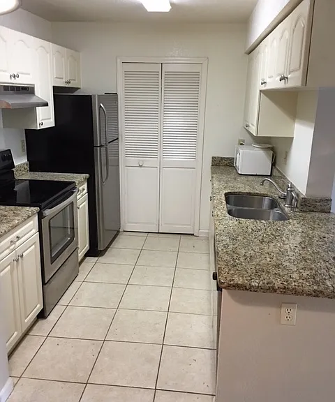 2550 N Alafaya Trl #1105 — Photo 2