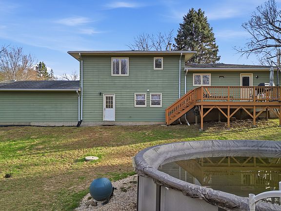 5th image of 702 Highcrest Rd