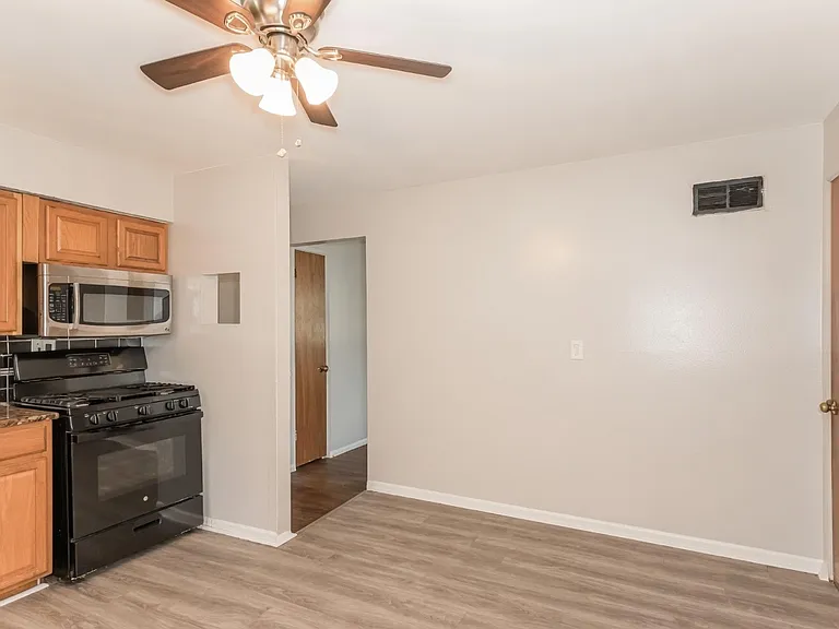 1235 Senate Dr #MAIN — Photo 3
