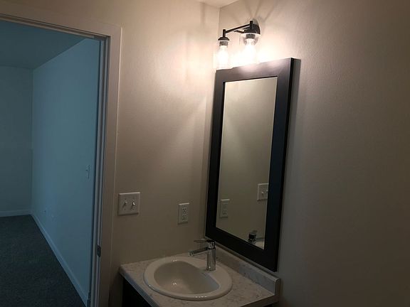 5th image of 2148 W Allison Ln