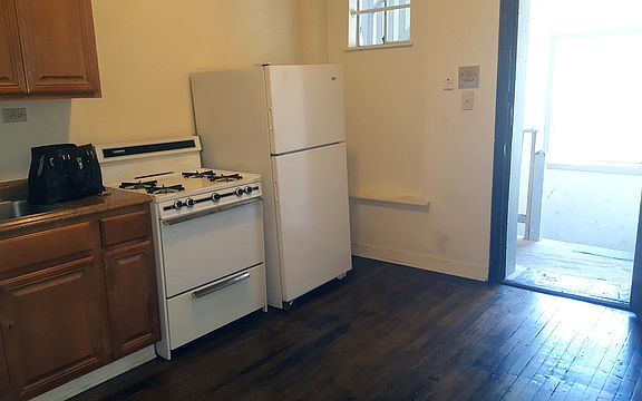 4th image of 3135 W Augusta Blvd #1R
