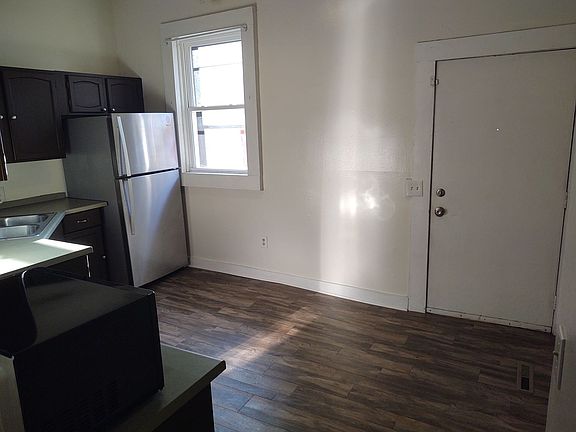 5th image of 528 W 6th St APT 2