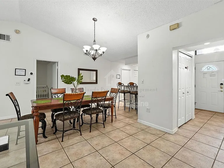 714 Caribou Dr #1 — Photo 7