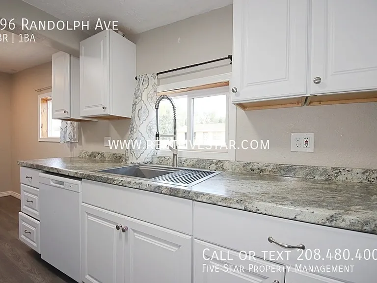 596 Randolph Ave — Photo 6