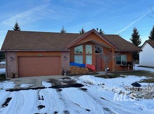 18 Charters Dr, Donnelly, ID 83615