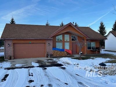 18 Charters Dr, Donnelly, ID, 83615