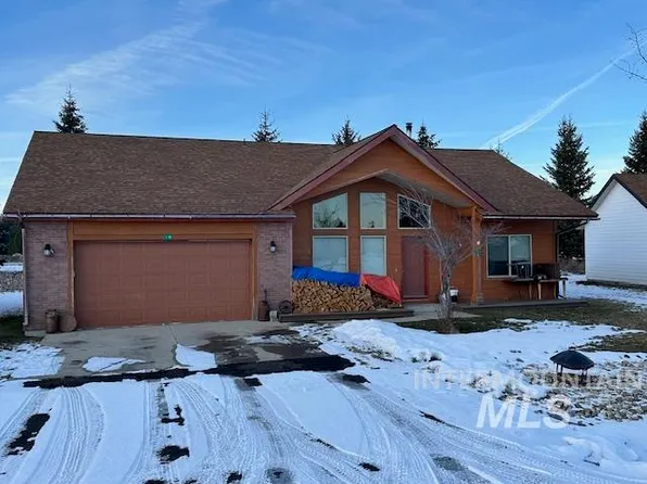 18 Charters Dr, Donnelly, ID 83615