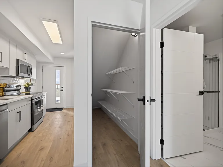 11 Merkel Manza Blvd — Photo 26