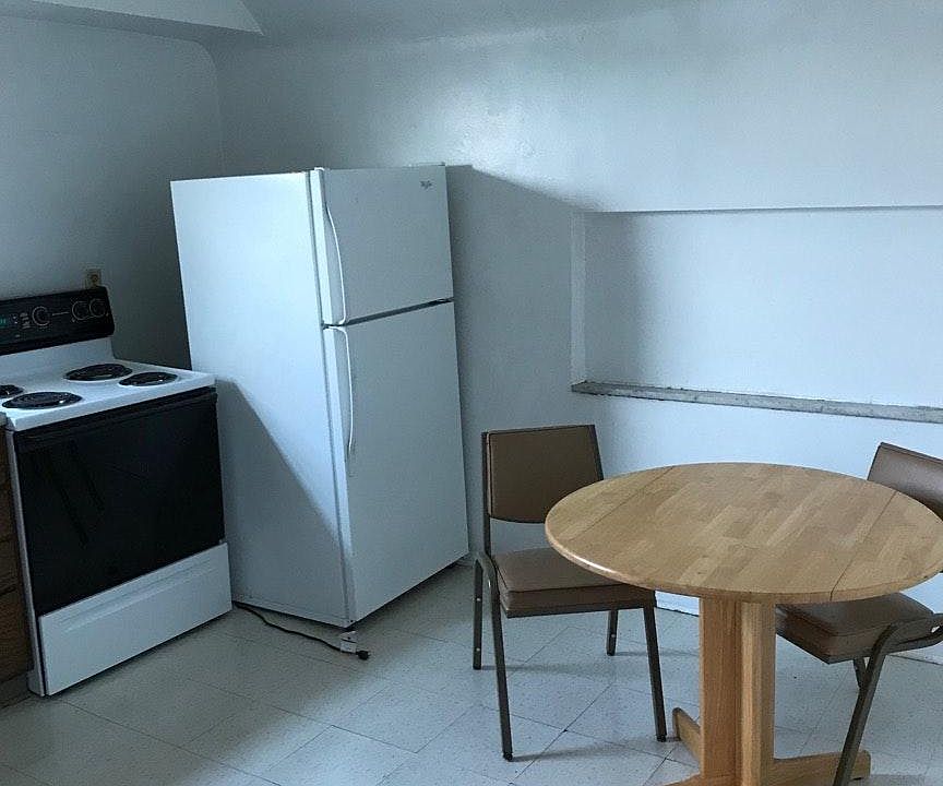 2nd image of 3417 Dawson St APT 5