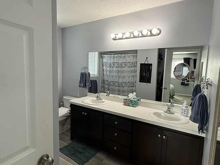 Main Bathroom