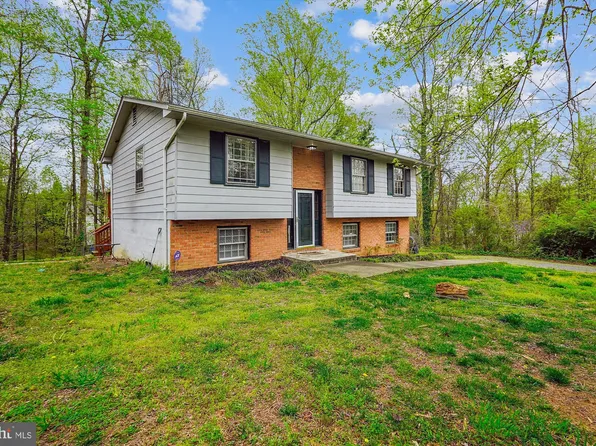 27 Apache Ter, Fredericksburg, VA 22401