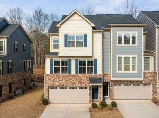 14 Questover Dr, Greenville, SC 29607
