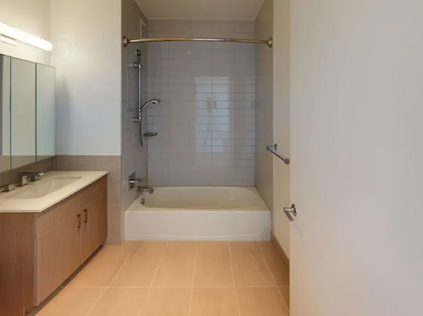 61-55 Junction Boulevard image 7 of 16