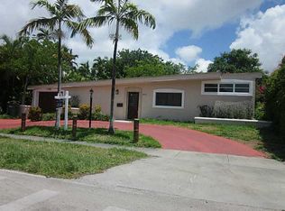 1915 Alamanda Dr, North Miami, FL 33181