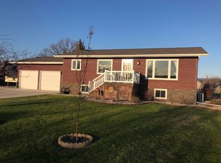 1307 Thompson St, Bottineau, ND 58318