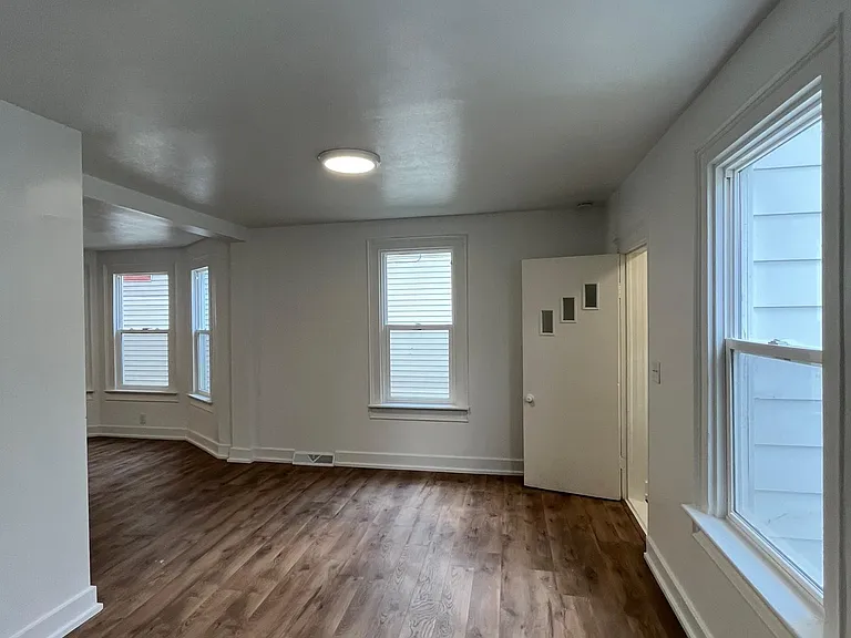 858 Baxter St SE — Photo 20